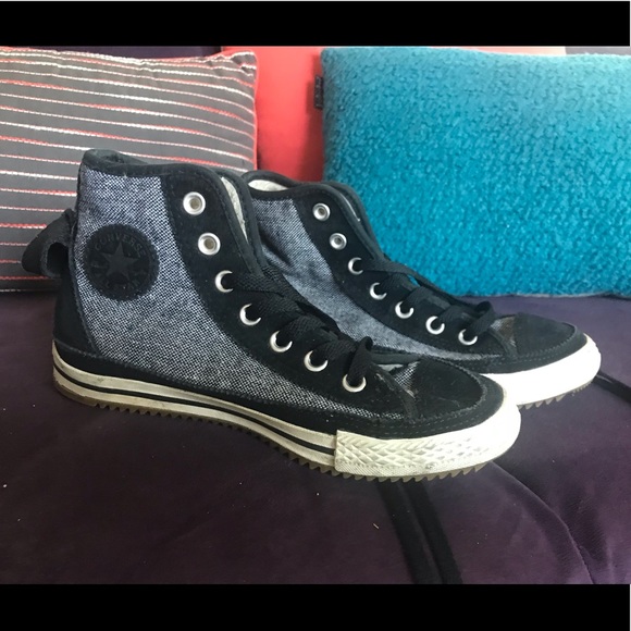 Converse - Picture 1 of 1